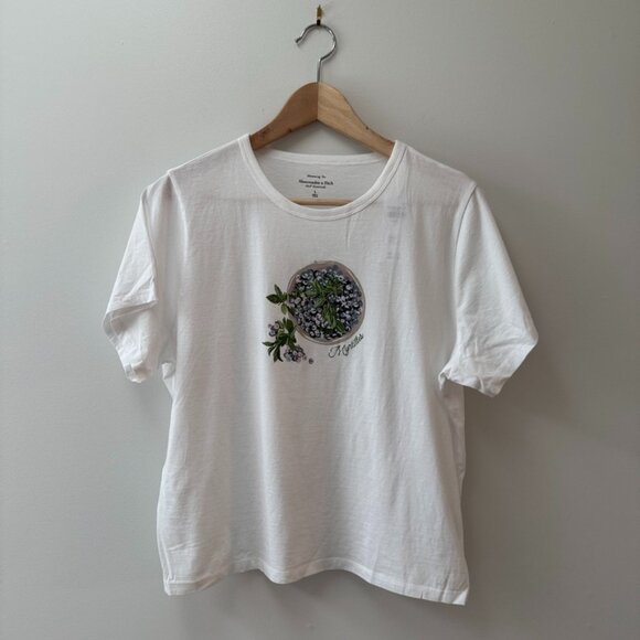 Abercrombie and Fitch | A&F Essentials Cropped Blueberry Tee - Size L NWT - Picture 1 of 8